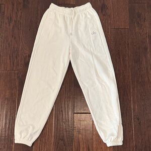 ALO White Jogger Sweatpants